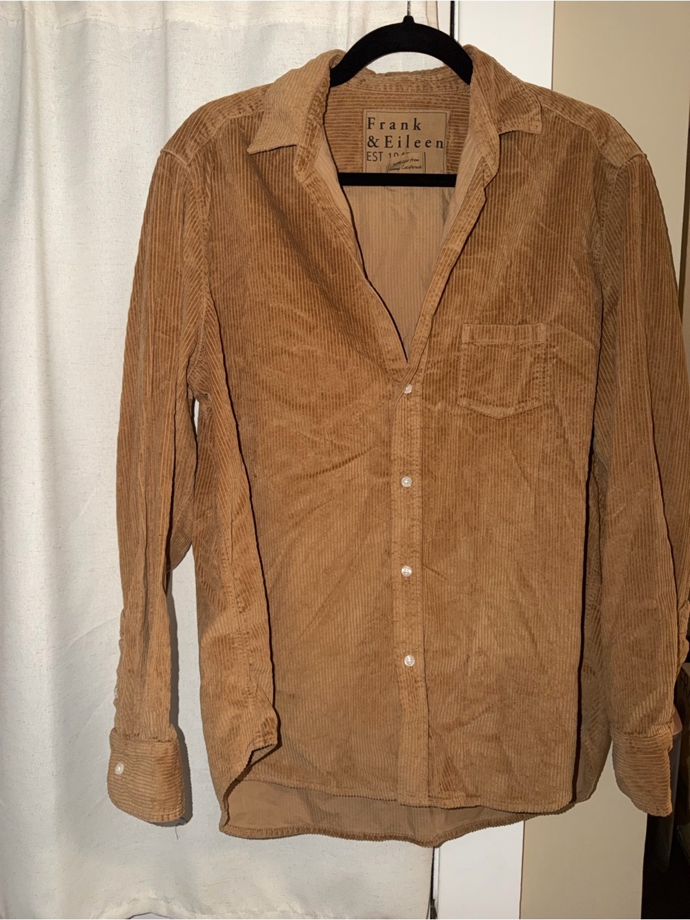 Frank & Eileen EILEEN
Relaxed Button-Up Shirt